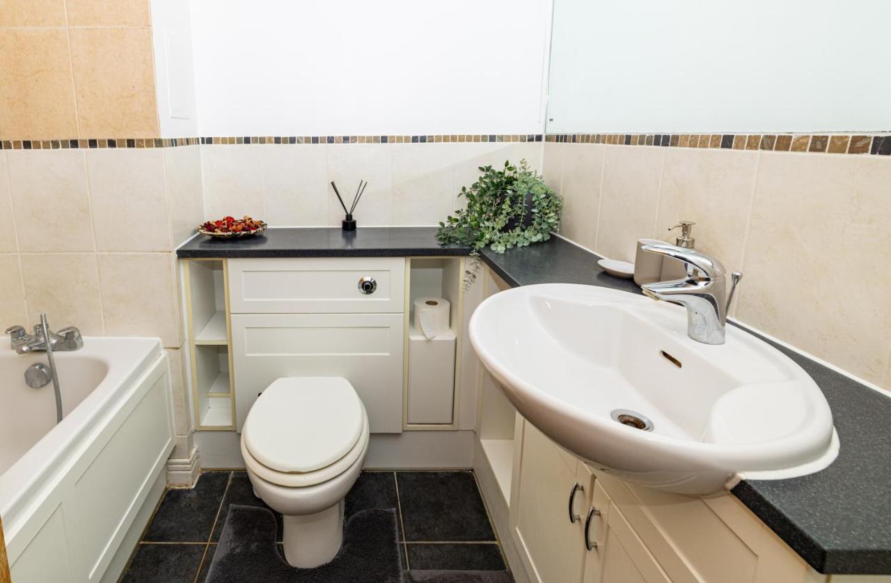 Nice Room Close To City231 Londen Buitenkant foto